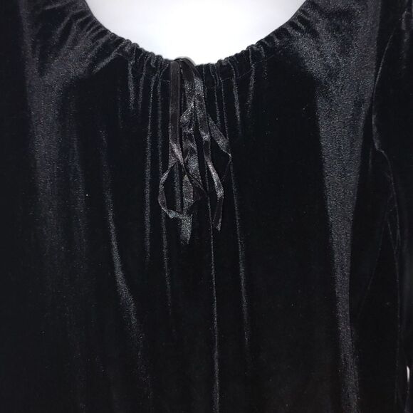 Studio Ease black velour long sleeve blouse  Sz 14 - Picture 2 of 5
